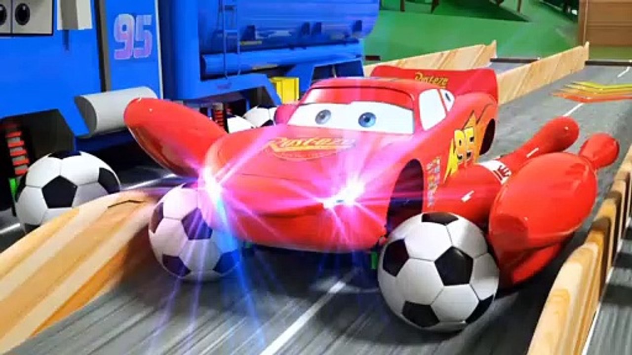 Drôle Comptines Bébé - Dessin Animé avec Balle Colorées - Vidéo éducative Français