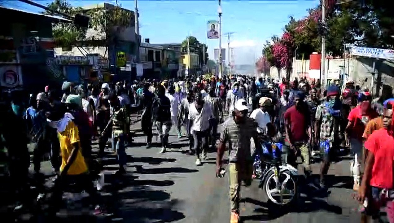 Manifestaciones violentas en Haití y gobierno guarda silencio