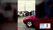 Sin rapiña, varias personas ayudan a camión repartidor en Coahuila | Noticias con Francisco Zea