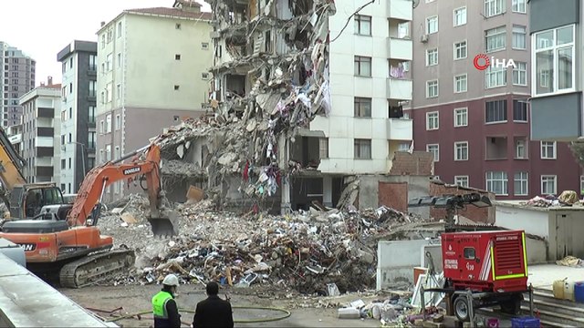 Kartal’daki Yunus apartmanında yıkım devam ediyor