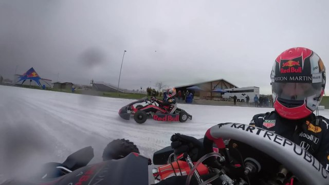 Max Verstappen y Pierre Gasly se divierten con un kart en hielo