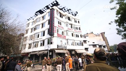 Incêndio em hotel de Nova Délhi deixa vários mortos