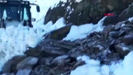 Siirt Şirvan'da Köy Yolunda Heyelan