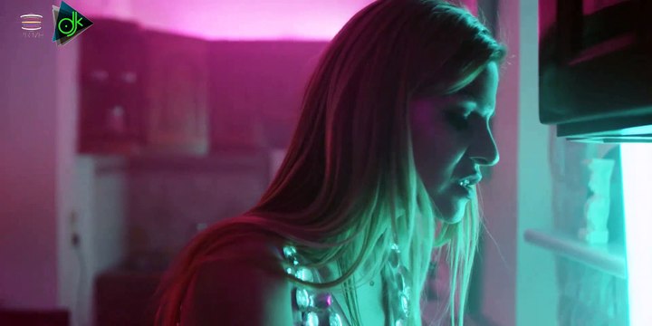 Τζωρτζίνα Νικάκη - Αν Ήθελα Να Φύγω (Official Video Clip)