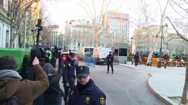 Comienza en España juicio a líderes separatistas catalanes