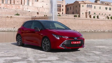 2019 Toyota Corolla HB 2.0L Design in Red in Barcelona