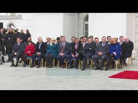 Maqedonia e Veriut ngre flamurin e NATO-s - News, Lajme - Vizion Plus