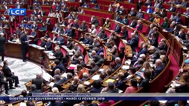 Gilets jaunes: La justice a prononcé près de 1.800 condamnations depuis le début du mouvement en novembre dernier, selon le Premier ministre