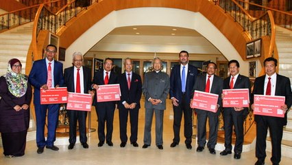 Seven Umno MPs join Bersatu