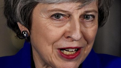 Theresa May tells MPs to 'hold our nerve' over Brexit deal