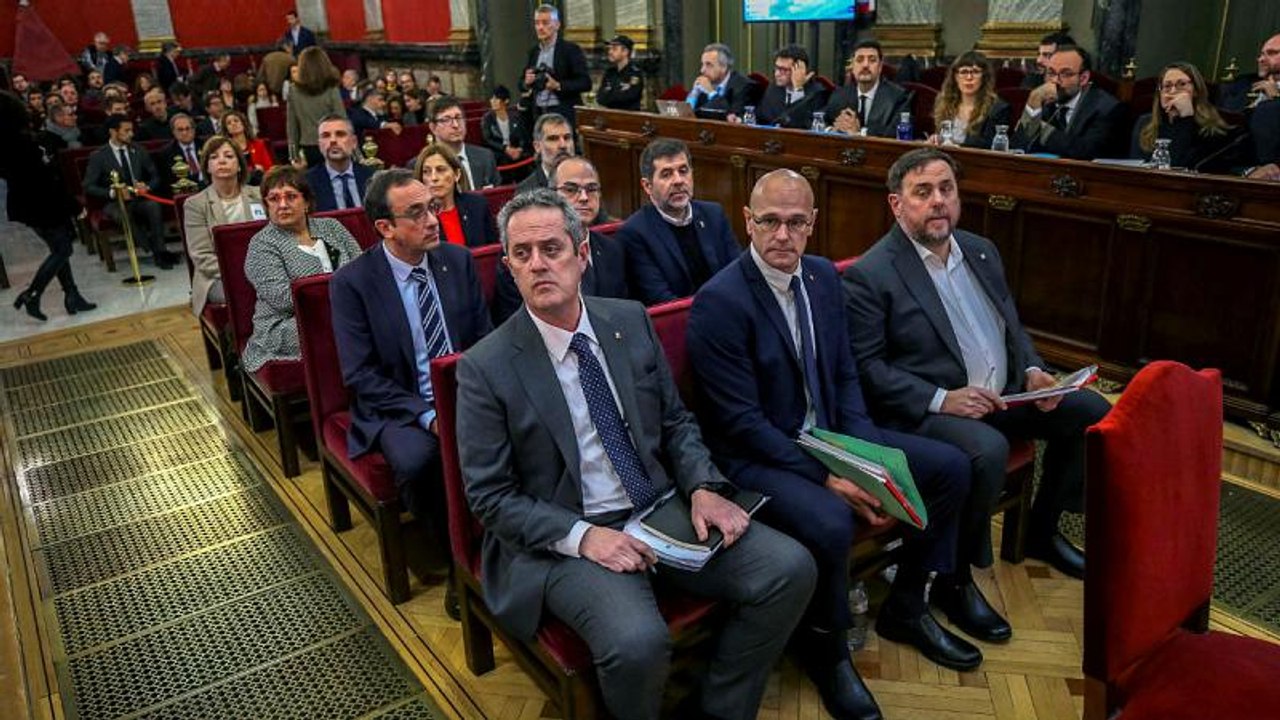Prozess gegen 12 Politiker: Lackmustest für Spaniens Demokratie