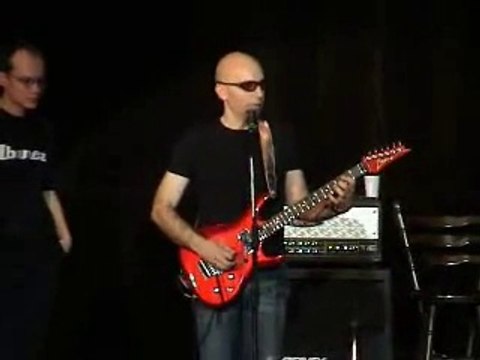 Joe Satriani Guitar Lesson - Scale