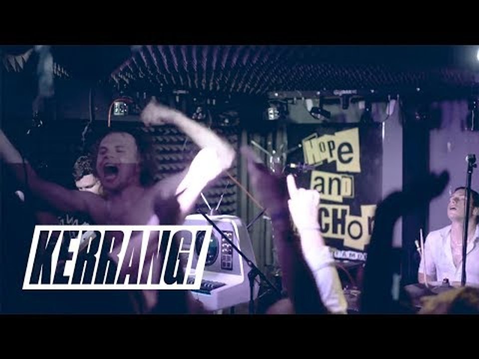 ENTER SHIKARI – Live Outside Live At The Hope & Anchor