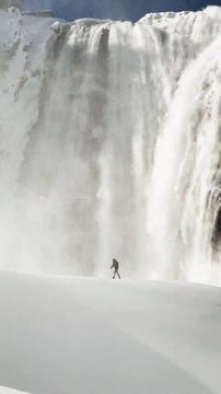 Images magnifiques des chutes de Montmorency au Quebec