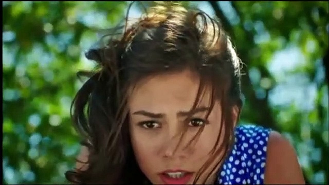 Cilek Kokusu Asli Burak - Bu Nasil Ask