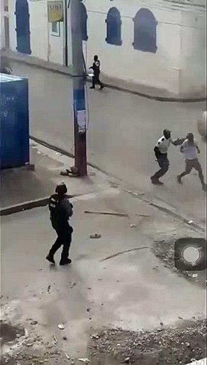 Video kote Lapolis kap mete nan lòt lari potoprens