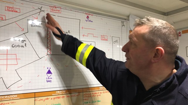 Le commandant Loïc Jourdan décrit l’opération des pompiers lors de l’incendie du gymnase Jidouard