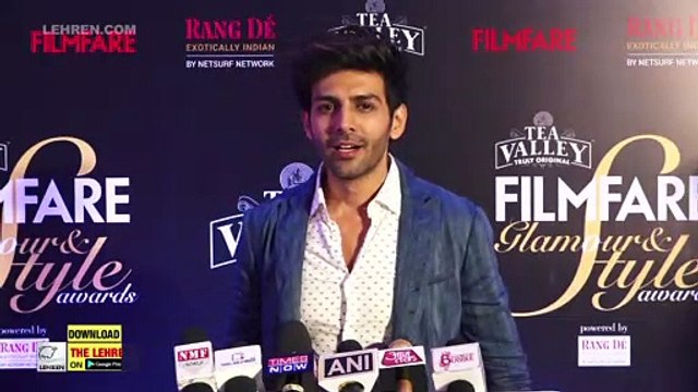 Kartik Aaryan Wants To HUG Sara Ali Khan | Filmfare Glamour and Style Awards 2019