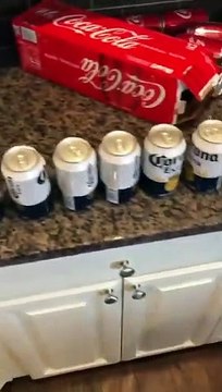 Camoufler des canettes de bière en canettes de Coca-Cola