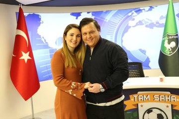 Spor Sunucusu, Canlı Yayında Sevgilisine Evlilik Teklifi Yaptı