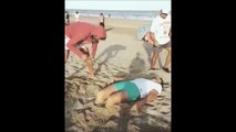 L'homme gonflable à la plage... Jeu hilarant