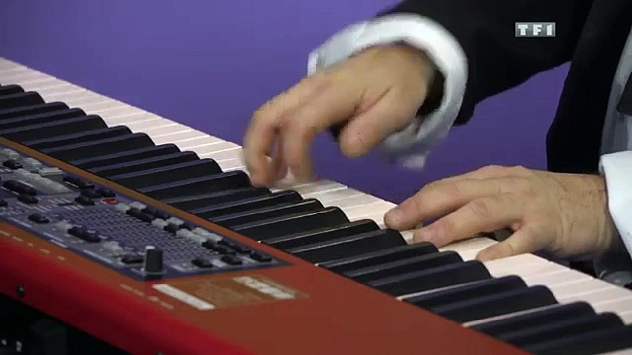 Charles Aznavour - Les Comédiens | Frédéric Longbois | The Voice France 2019 | La Vox des Talents