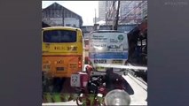 Motorcyclists Stuck In Traffic Play Rock, Paper, Scissors