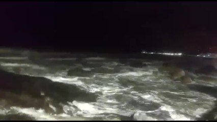 Vídeo mostra forte ressaca registrada em Matinhos, no Litoral do Paraná