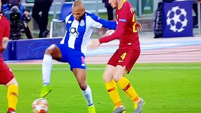 Petit pont monstrueux de Brahimi vs De Rossi
