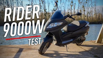 Test du Rider 9000W, le scooter électrique qui en a dans le ventre