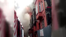 Yenikapı'da Metruk Binada Yangın