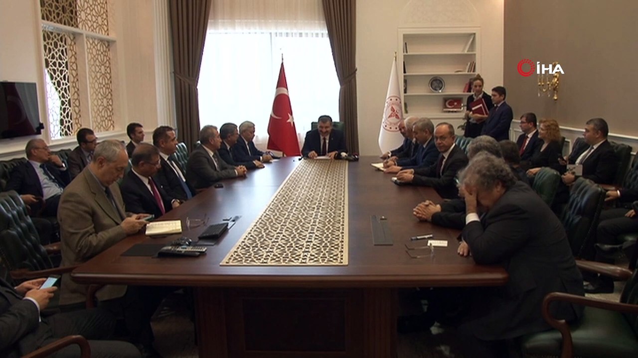 Sağlık Bakanı Koca:'Vatandaşımızın ilaç sorunu yaşadığını biliyoruz. Denetimleri devam ettiriyor olacağız. Benze ilaç sıkıntısının yaşanacağını düşünmüyorum'