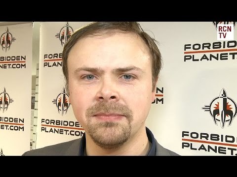 Ashens Interview - Retro Games, Expired Food, Poundland & YouTube Fun