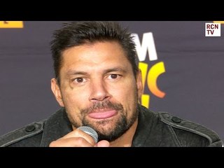 Manu Bennett Reveals Awesome Rude Spell Prank