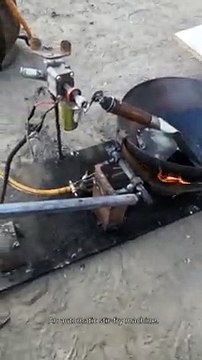 Une sauteuse automatique