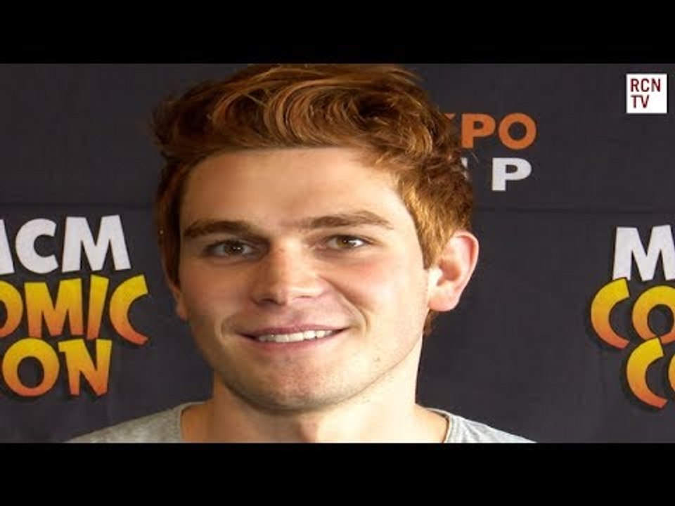 Riverdale KJ Apa Interview