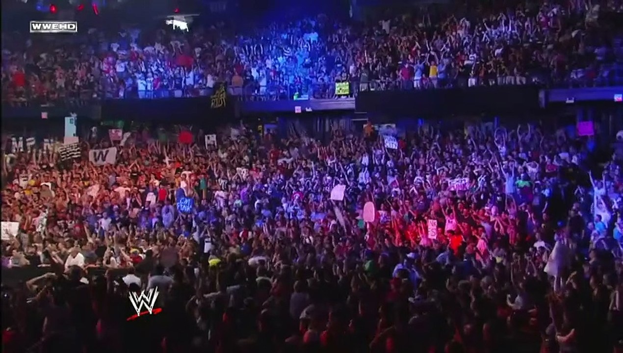 WWE 13 - WWE Live