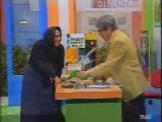 Cruz y Raya-Super Blasa compra un movil