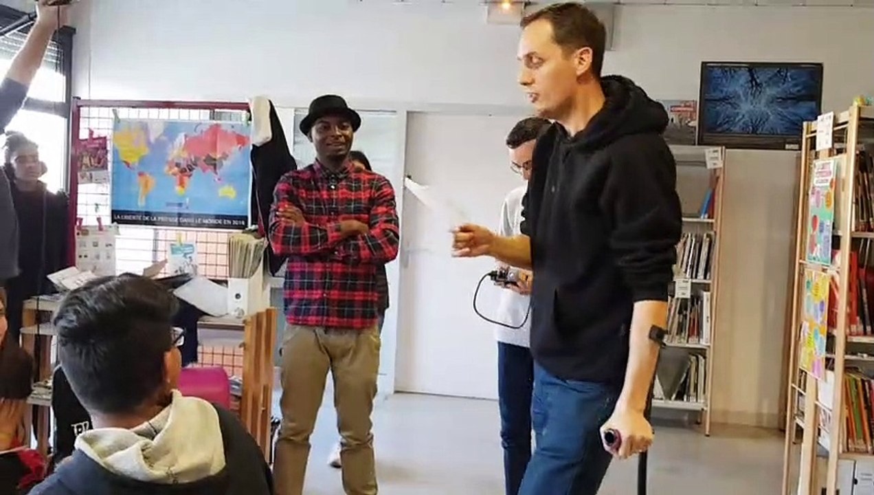 Grand corps malade au collège Joliot-Curie de Bron