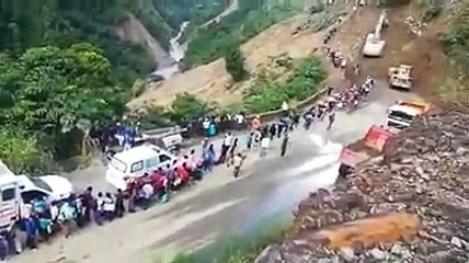 Deslizamiento de tierra muertos y desaparecidos