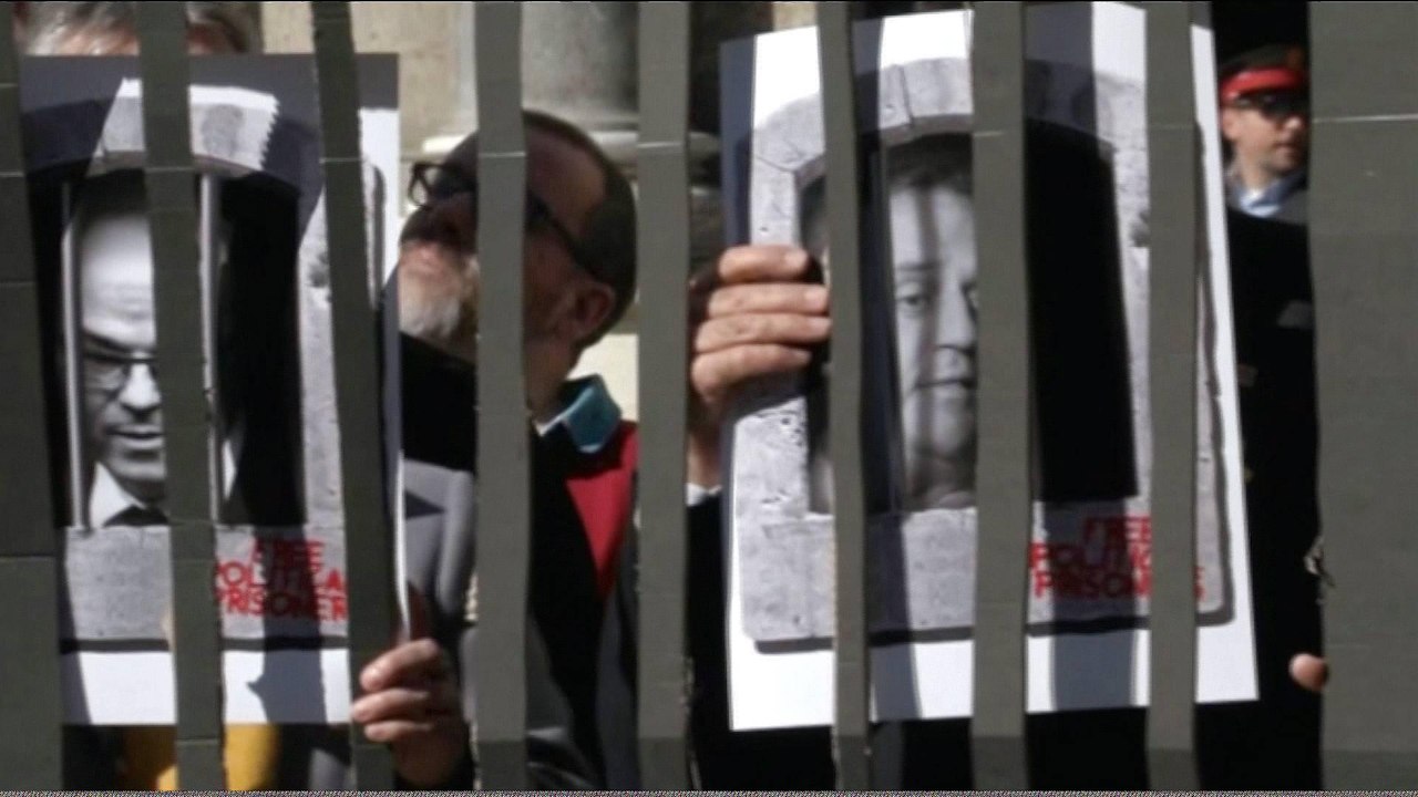 Catalan trial: Will Spanish Socialists survive snap polls?