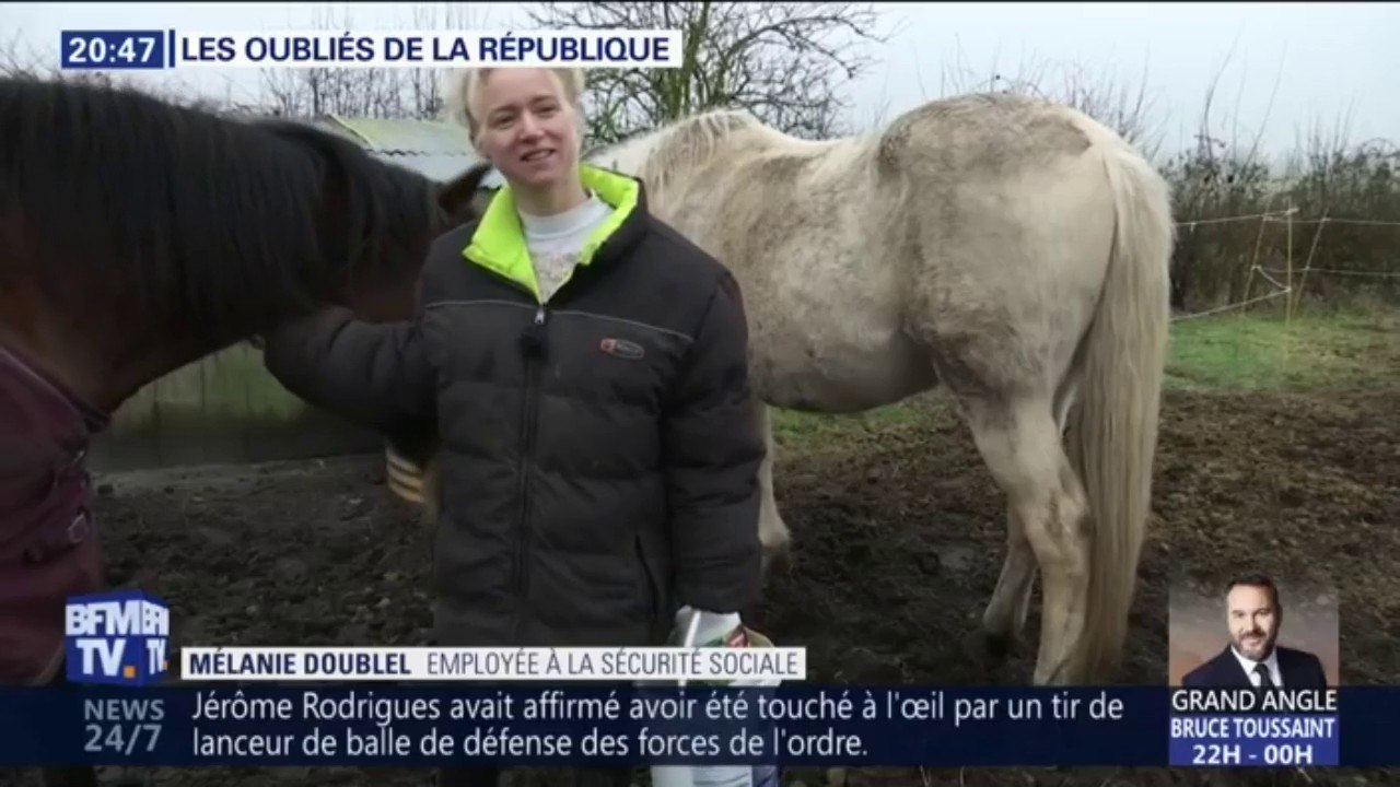 Oubliés de la République: "On a choisi d'habiter à la campagne, donc il ne faut pas qu'on se plaigne". Pour eux, la petite phrase de Macron n'est pas passée