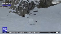 [투데이 영상] '여기서 뛰겠다고?'…설산 협곡서 점프대회