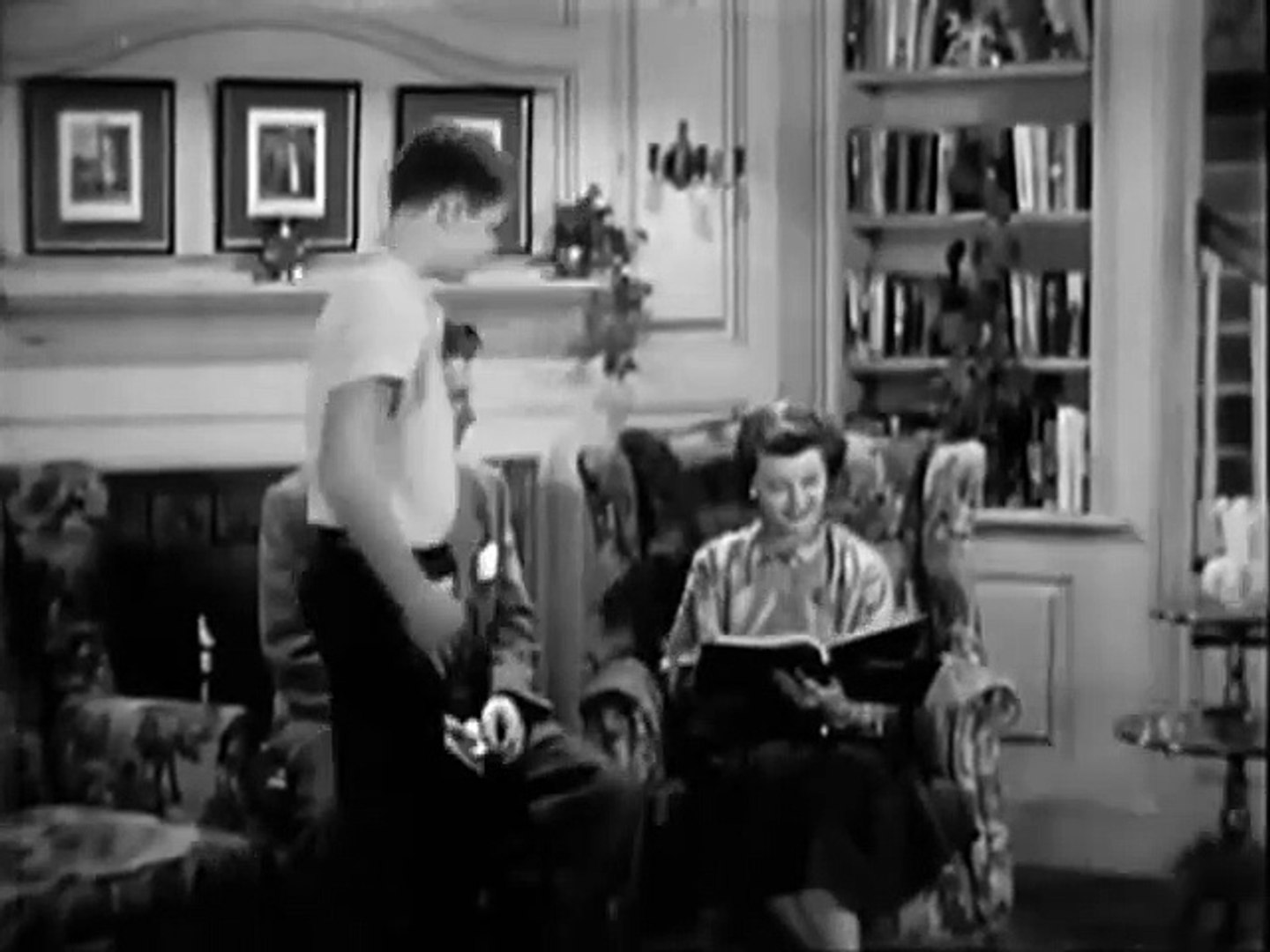 The Adventures of Ozzie and Harriet - S1E10: Thornys Gift (1952) - (Comedy, Drama, Family, TV Series