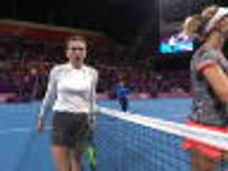 Halep bt Tsurenko (6-2 6-3)