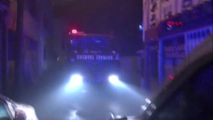 İstanbul-Silivri'de Metruk Bina Alev Alev Yandı 2