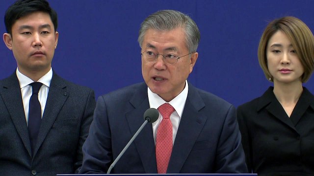 문재인 대통령 최저임금 인상, 자영업 어려움 더한 측면 / YTN