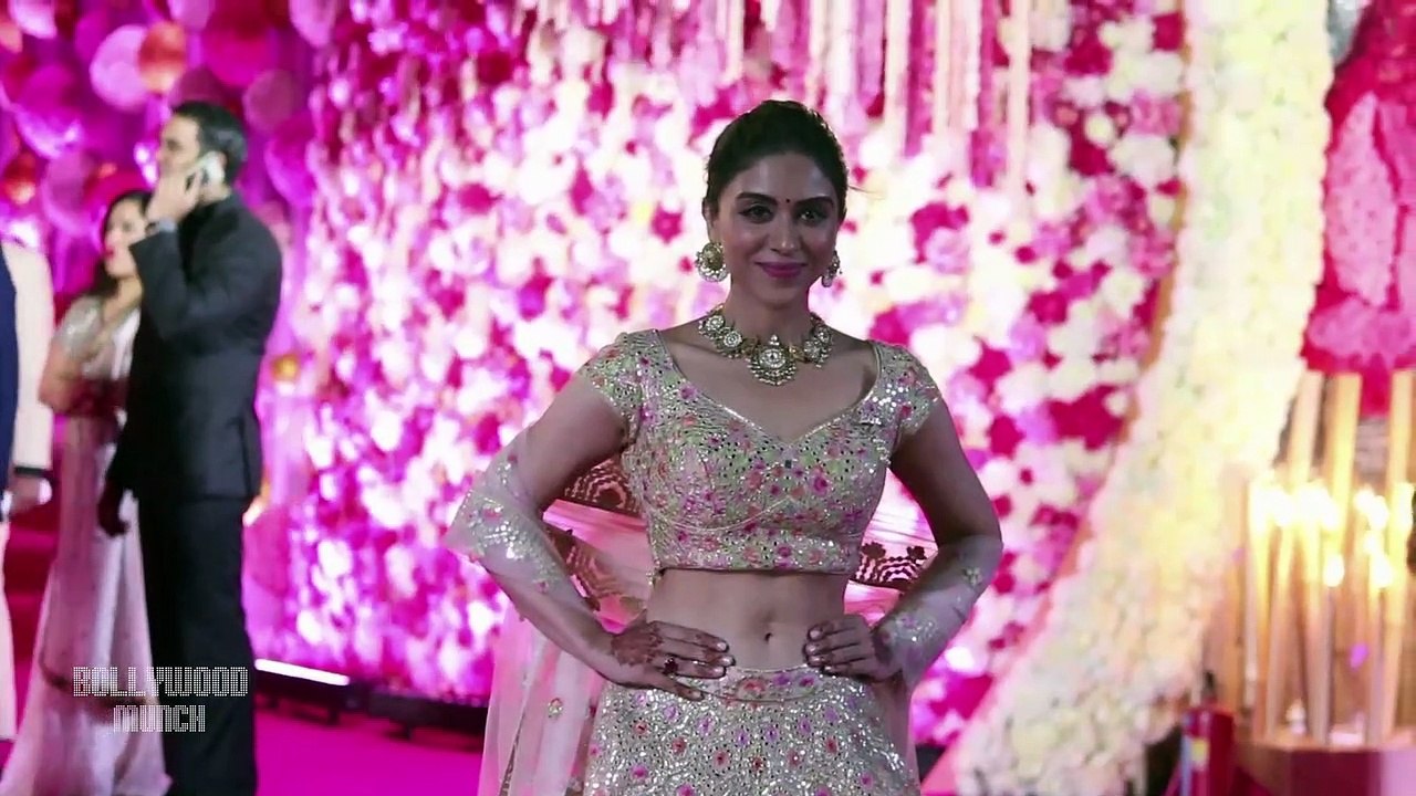 Salman, Rekha, Sonakshi, Juhi Chawla & Others At Karim Morani s Son Azhar s Wedding Reception