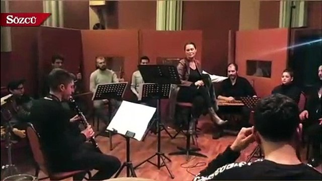 Hülya Avşar stüdyoya girdi