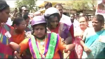 மதுரையில் இரு சக்கர வாகன பேரணியில் தமிழிசை சவுந்தராஜன்-வீடியோ